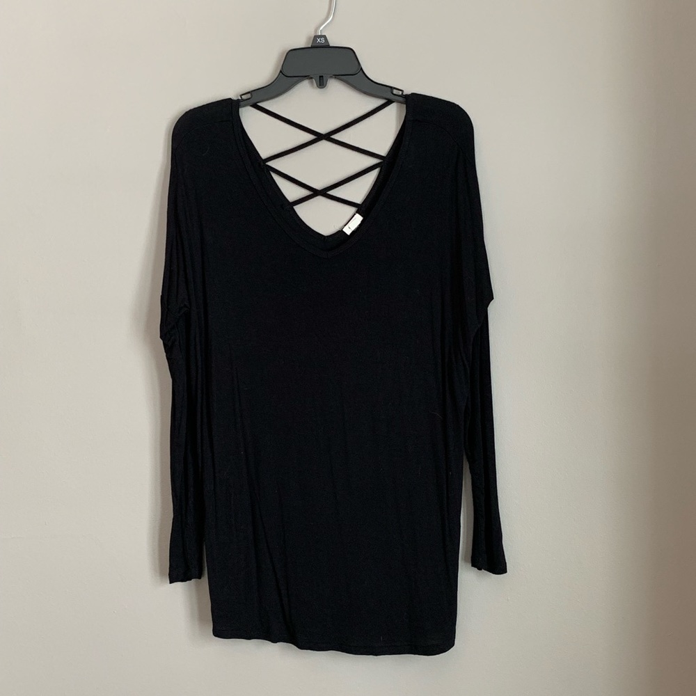 Criss cross back long sleeve